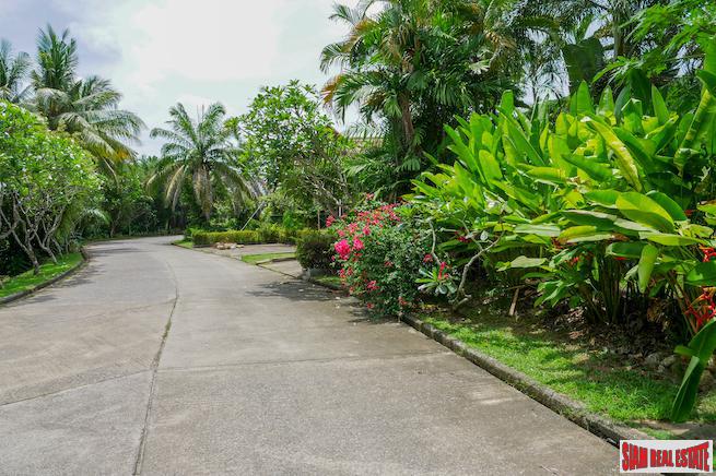 By the Lake Villas