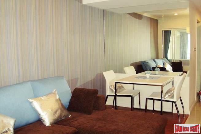 Grand Parkview Asoke | Comfortable One Bedroom Condo on the 27th Floor for Rent