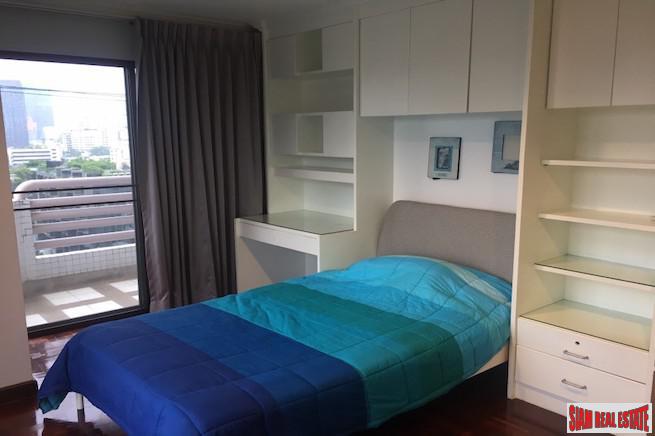 Richmond Palace Condominium | Bright & Peaceful Three Bedroom Corner Unit for Rent in Phrom Phong