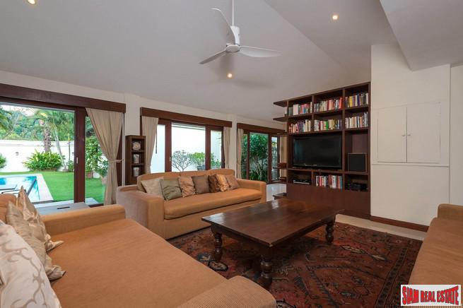 Loch Palm Courtyard | Glorious Five Bedroom Home with a Private Pool for Sale