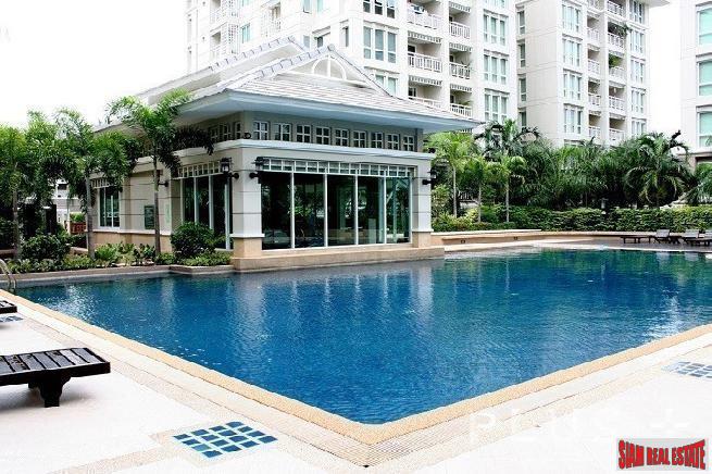 Life Sathorn – Narathiwas 22