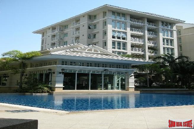 Life Sathorn – Narathiwas 22
