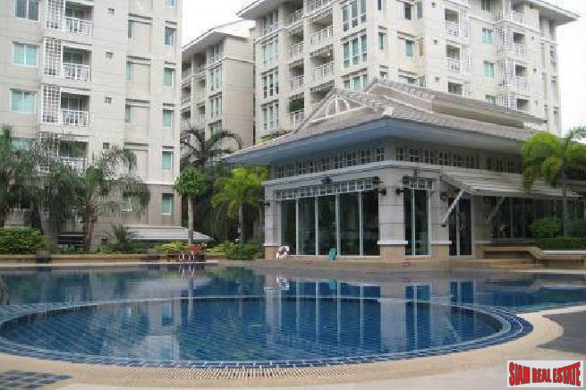 Life Sathorn – Narathiwas 22