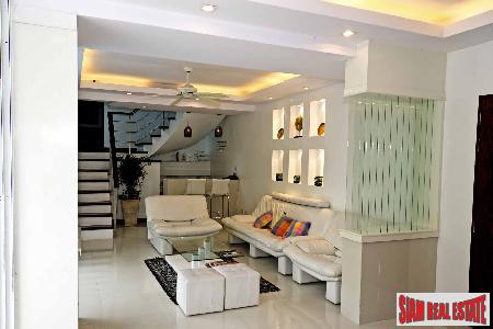 White House | Magnificent House with Sea Views for Sale in Tri Trang / Patong Area of Phuket