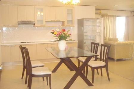 Richmond Palace | A beautiful Fully Furnish Two Bedroom in a Mid Sukhumvit-1