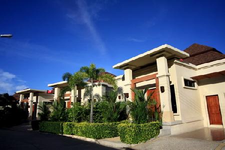 Newly Built 1 to 2 Bedroom Modern Thai Houses For Sale with Swimming Pool at Nai Harn, Phuket