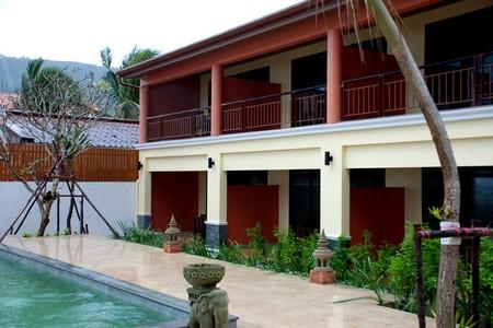 Kamala Beachfront Apartment