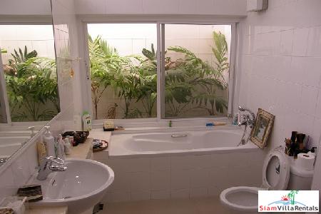 Spectacular Six Bedroom, Newly Renovated House for Rent, 500 sqm Residence at Sukhumvit 39-6