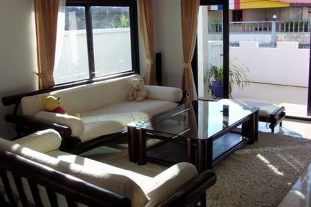 Modern Five Bedroom House with Swimming Pool For Sale at Patong