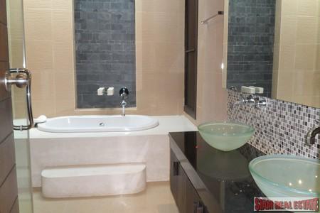 Srisuchat Grand Ville 1 | Three Bedroom House with a Private Pool in a Quiet Location on By Pass Road For Rent