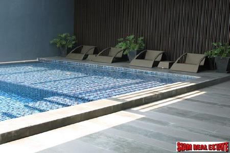 Life @ Sathorn 10 | Lovely 2 bedroom, 2 bathroom Fully Furnished Condo for Rent on 11th floor