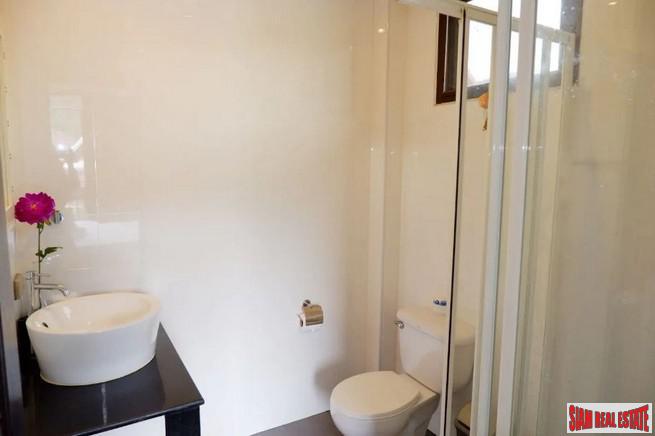 Balinese Style Three Bedroom Pool Villa near Loch Palm Golf Course in Kathu