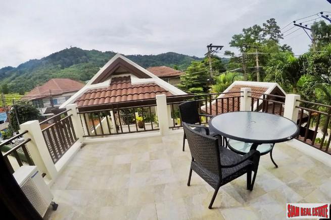 Balinese Style Three Bedroom Pool Villa near Loch Palm Golf Course in Kathu