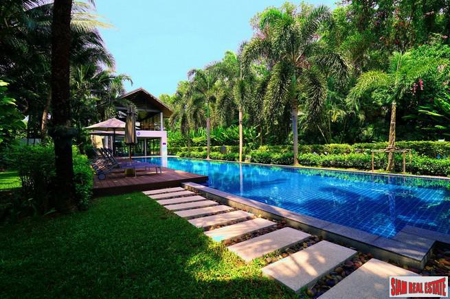 Tropical Two Bedroom Apartment in a Bang Tao Resort