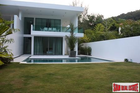 Modern, Three Bedroom Pool Villas in New Rawai Development-15