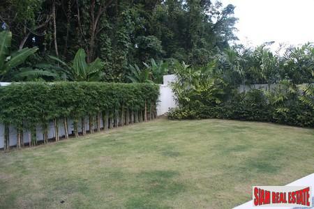Modern, Three Bedroom Pool Villas in New Rawai Development-1