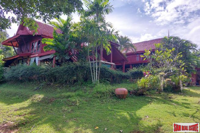 Three-Bedroom Thai-Style House in Ao Makham