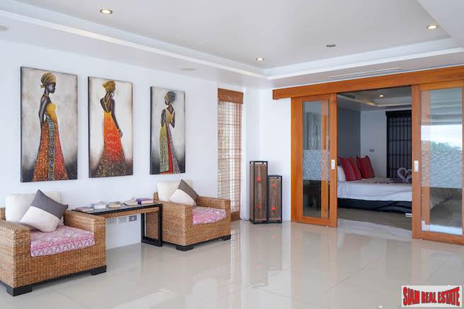 Accenta | Oceanfront Three-Bedroom Kata Penthouse Apartment