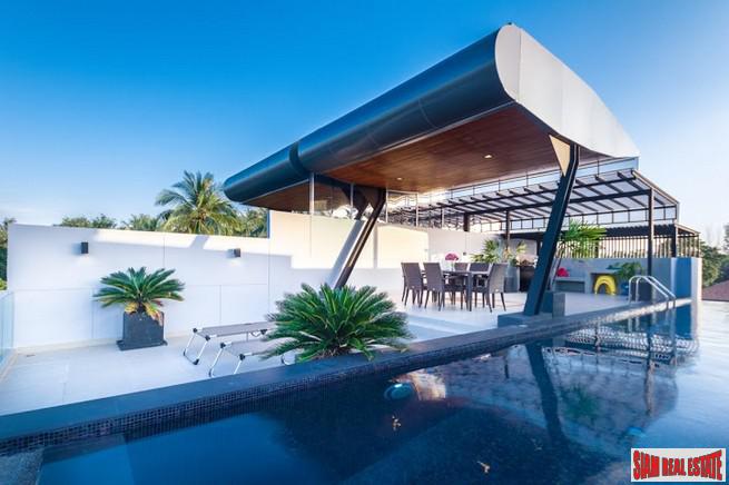 Three- to Four-Bedroom Townhome with Sea View Rooftop Pool in Rawai