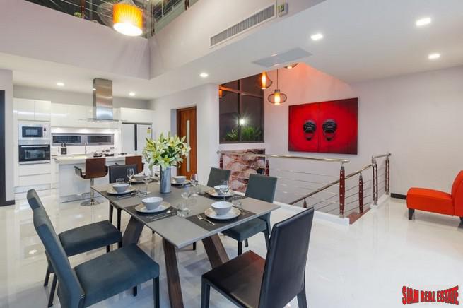 Three- to Four-Bedroom Townhome with Sea View Rooftop Pool in Rawai